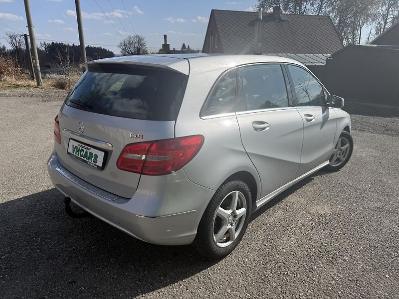 Mercedes-Benz Třídy B 180CDI TAŽNÉ - fotka 4 z 22