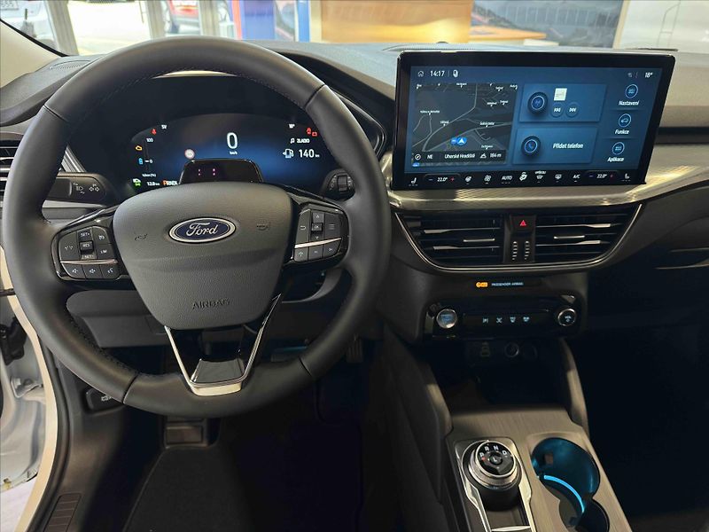 Ford Kuga (2026) 2,5 Duratec HEV 132 kW/180 kon - fotka 12 z 17