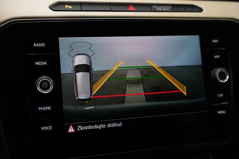 Volkswagen Passat - fotka 21 z 25