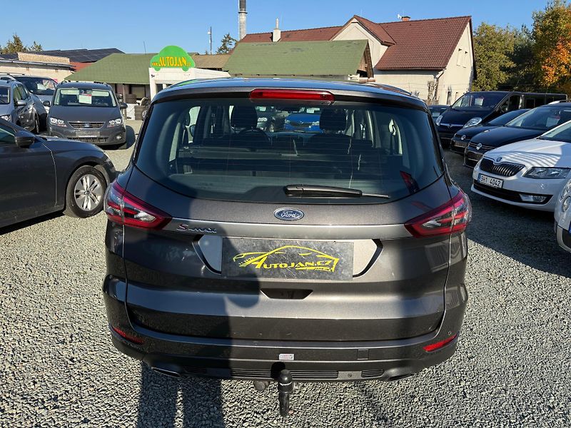 Ford S-MAX 2.0 TDCI TITANIUM 7 MÍST 4X4 - fotka 5 z 15