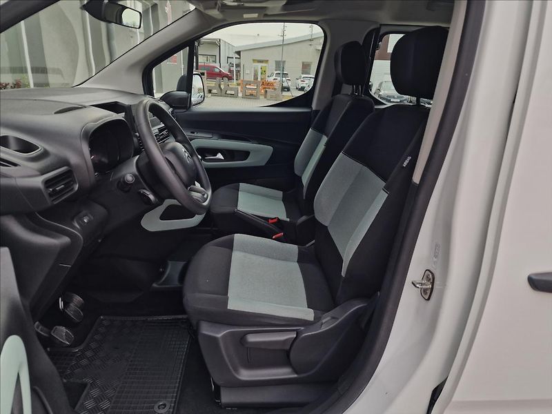 Citroën Berlingo 1.2i 81kW S&S Live Multispace - fotka 20 z 48