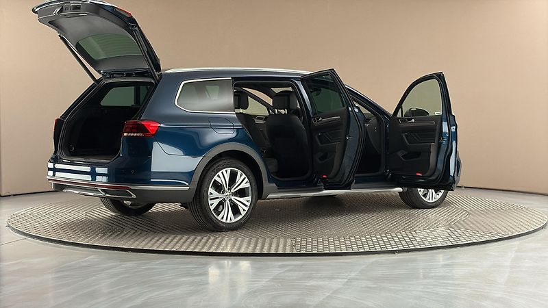 Volkswagen Passat 2.0 TDI DSG 4x4 4motion Alltra - fotka 6 z 32