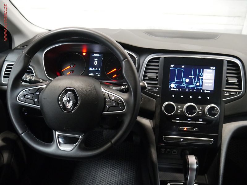 Renault Mégane (2022) 1.5dCi, 1.maj, AT, LED - fotka 13 z 21