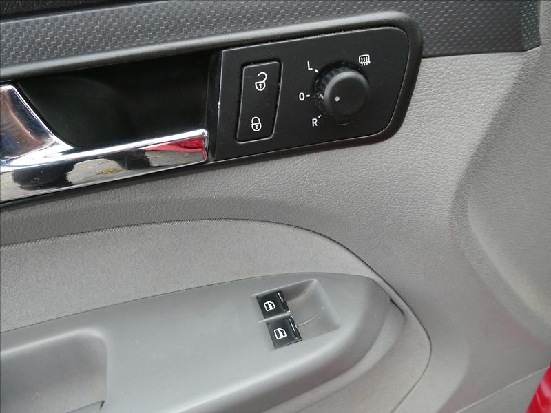 Volkswagen Caddy 1,4 i 59kW závěs, LIFE - fotka 28 z 35