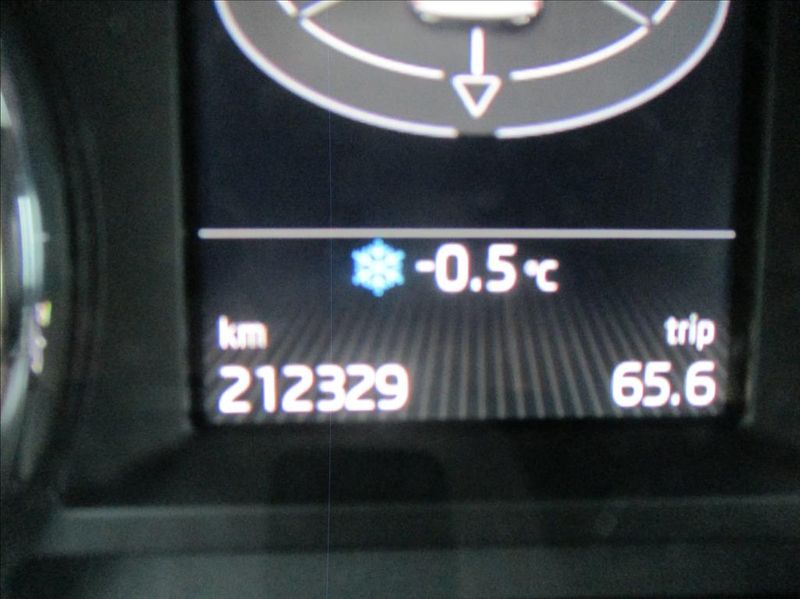 Škoda Octavia 2,0 TDI RS, DSG,serviska,navi, - fotka 9 z 42