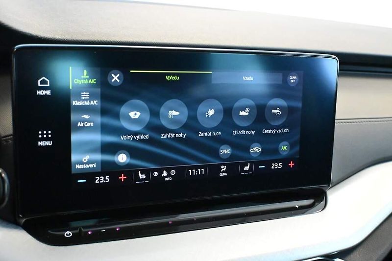 Škoda Octavia (2022) 2.0 4x4 DSG LED TOUR Virtual T - fotka 19 z 39