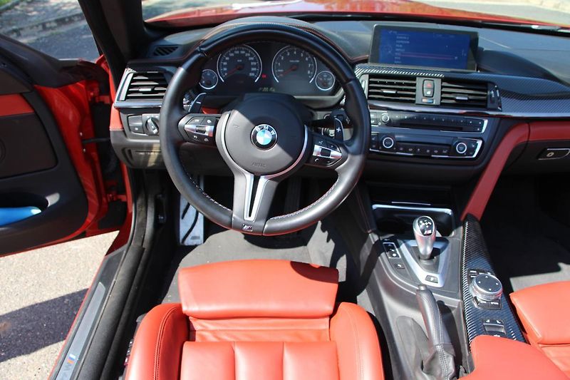 BMW M4 M4 CABRIO  - fotka 9 z 15