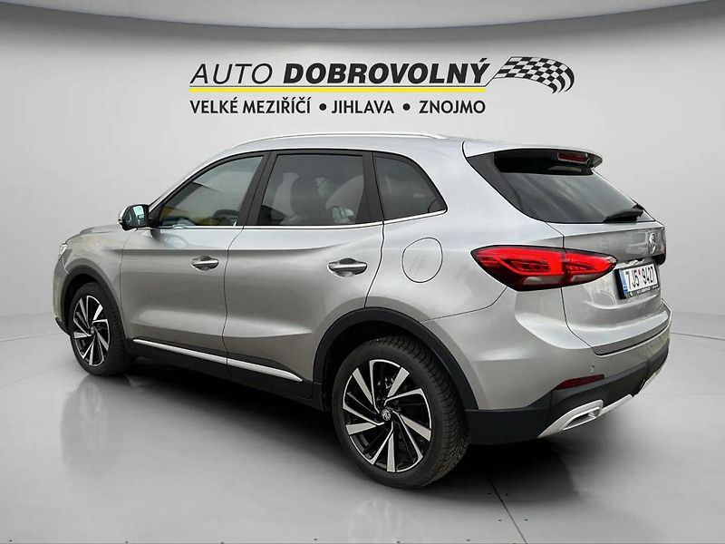 MG ZS HEV EXCLUSIVE 1.5L (145kW) SUV - fotka 5 z 49