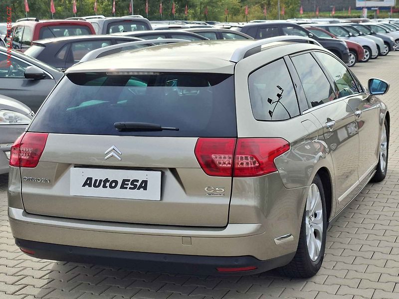 Citroën C5 (2010) 2.0 HDi, 2.maj,ČR, STK4/28 - fotka 4 z 21