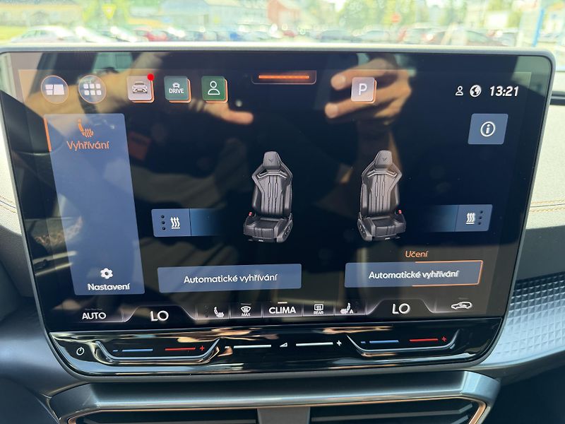 Cupra Formentor 1,5 eTSi/110kW - DSG - fotka 43 z 92