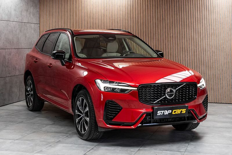 Volvo XC60 B5 184kW DARK PLUS*DPH*ČR 1.M* - fotka 3 z 39