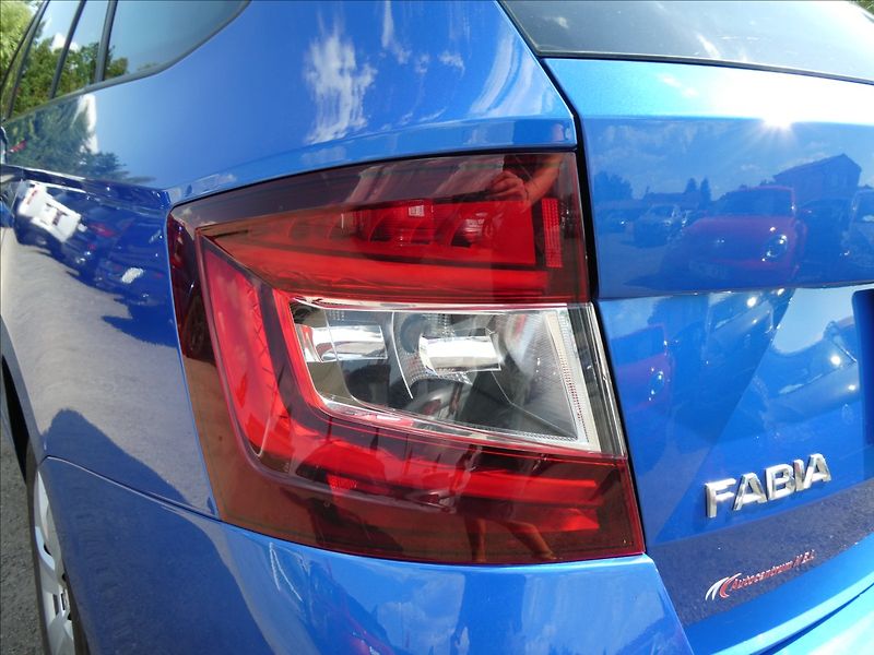 Škoda Fabia 1,0 TSi 70kW STYLE, po servise - fotka 11 z 41