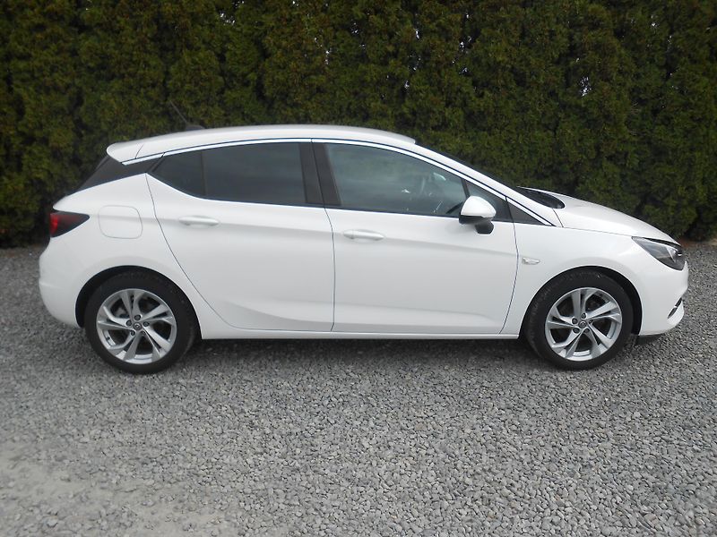 Opel Astra 1.2,KAMERA,NAVI,62TKm - fotka 4 z 38
