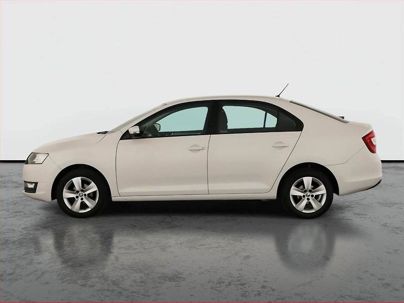 Škoda Rapid (2018) 1.0 TSI, Park. senzory - fotka 3 z 11