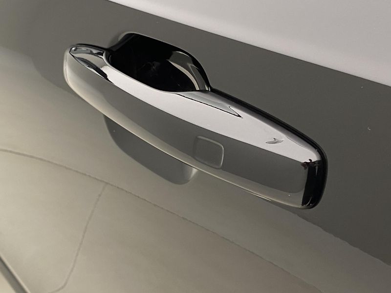 Volvo XC90 (2026) T8 AWD RECHARGE DARK ULTRA - fotka 20 z 79