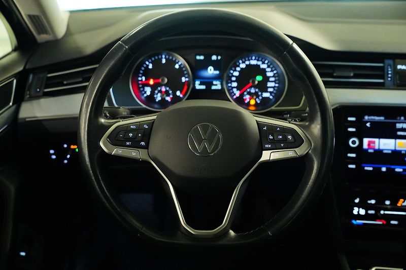 Volkswagen Passat - fotka 18 z 28