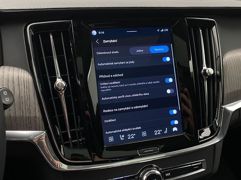 Volvo V90 CC B4 AWD ULTIMATE AUT  - fotka 57 z 62