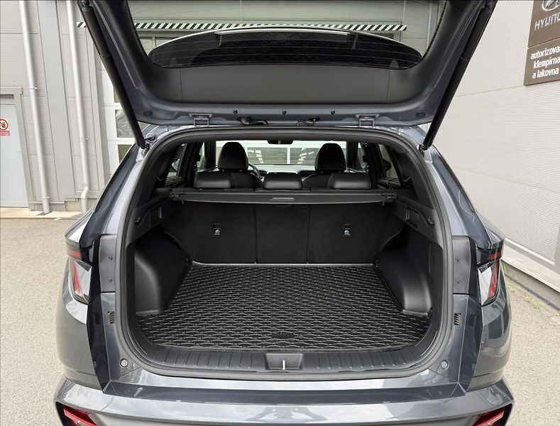 Hyundai Tucson 1,6 T HEV AT  N Line Premium - fotka 22 z 29