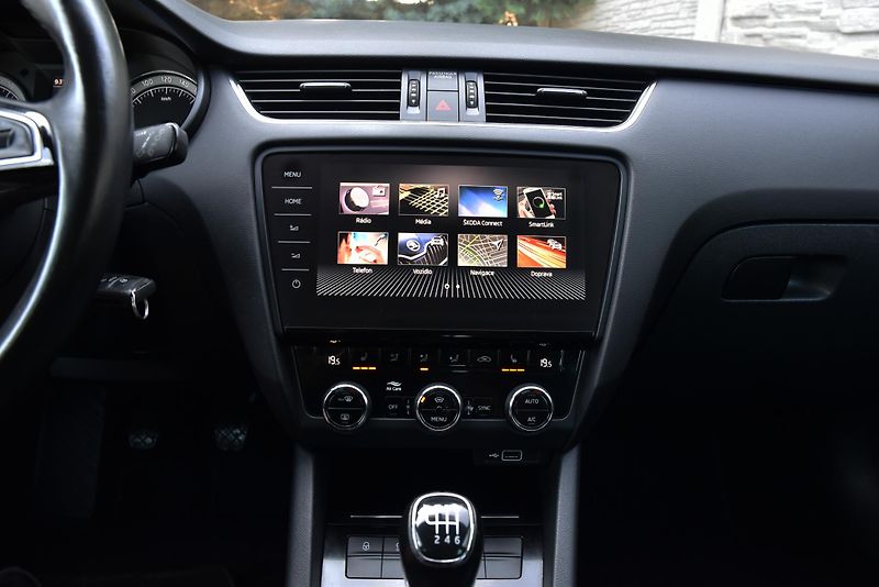 Škoda Octavia 1.4 TSi G-TEC STYLE,LED,NAV,TZ - fotka 18 z 50