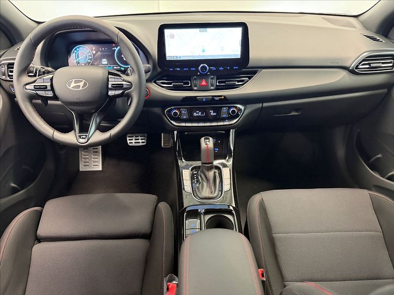 Hyundai i30 1,5 T-GDI GO NLINE! AT - fotka 7 z 21