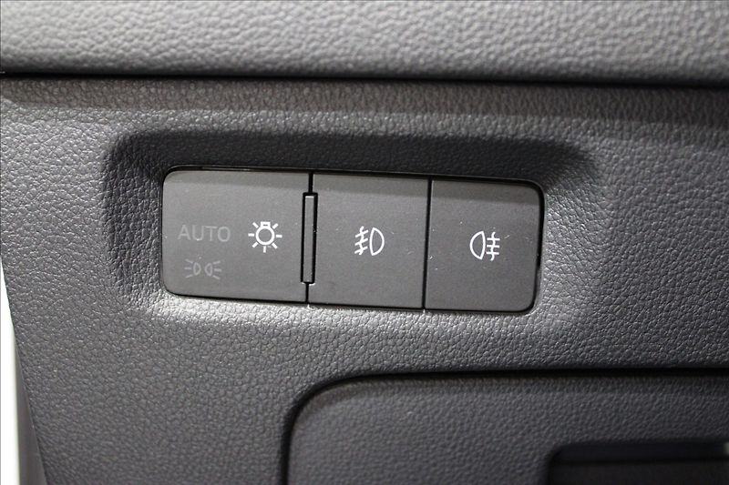Škoda Octavia 2,0 TDI DSG style 1.majitel CZ - fotka 15 z 32