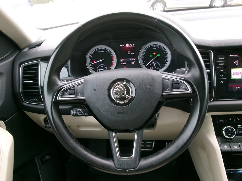 Škoda Kodiaq (2018) 2,0TSI 4x4 DSG NAVI ALU ČR - fotka 24 z 55