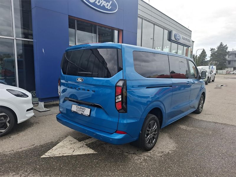 Ford Tourneo Custom (2026) Titanium L2, Tourneo, 2.0 EcoB - fotka 3 z 14