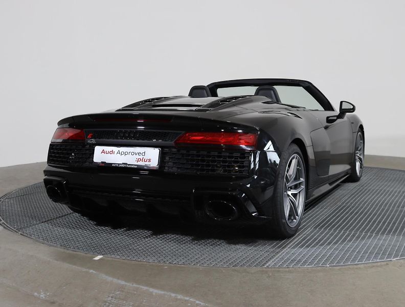 Audi R8 Spyder V10 performance quattro - fotka 5 z 22