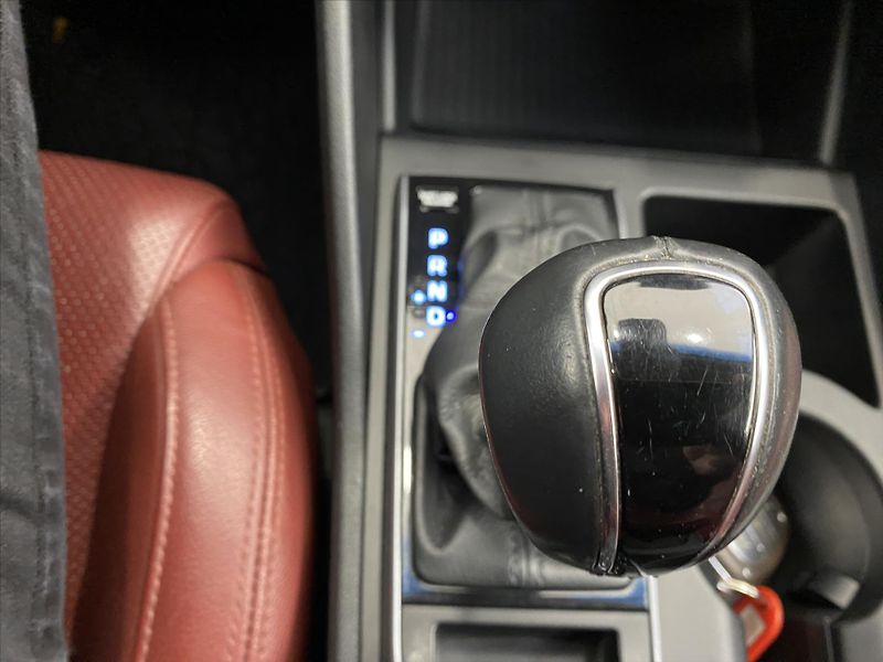 Hyundai Tucson 2,0 CRDi 136kW 4x4 Premium - fotka 20 z 25