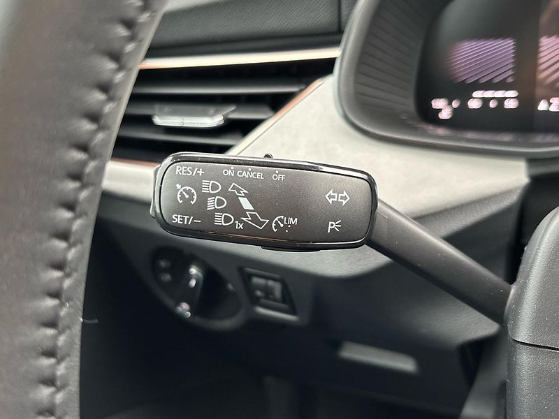Škoda Scala DSG Top Selection - fotka 23 z 24