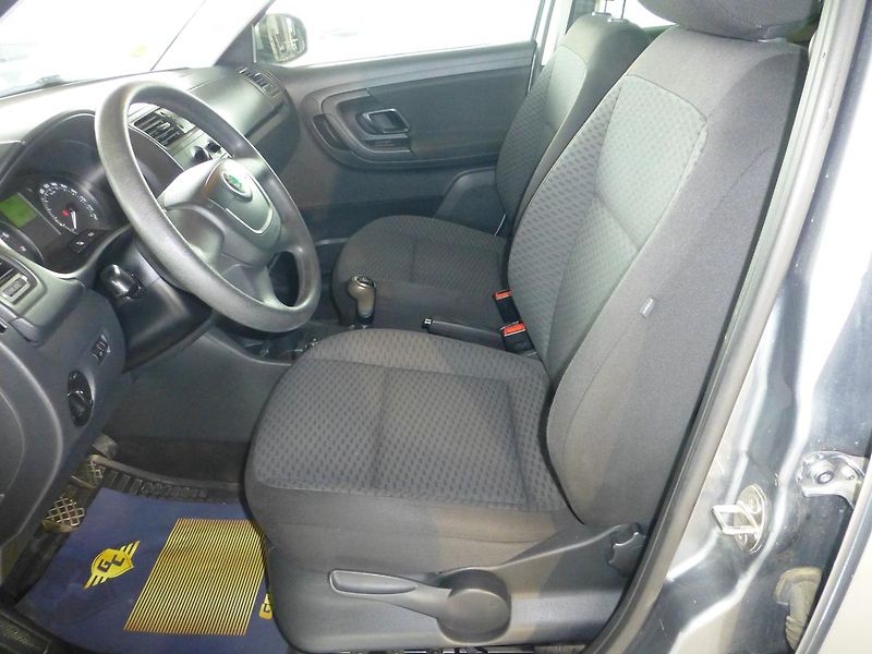 Škoda Fabia (2011) 1,2TSI**ALU KOLA**KLIMATIZACE* - fotka 10 z 21