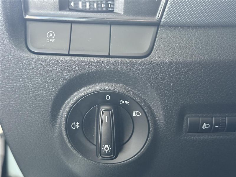 Škoda Fabia 1,2   TSI 66kW,WEBASTO - fotka 12 z 24