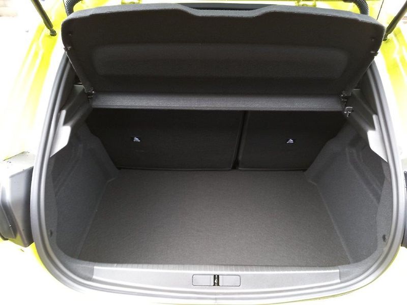 Peugeot 208 (2026) BUSINESS HYBRID 110 e-DCS6  - fotka 16 z 41