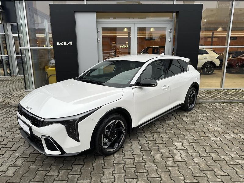 Kia K4 (2025) 1,6 T-GDi 7DCT 110 kW GT Line - fotka 2 z 6