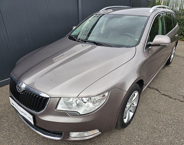 Škoda Superb 2.0 TDI 103kW,SENZORY,SERVISKA - fotka 3 z 53