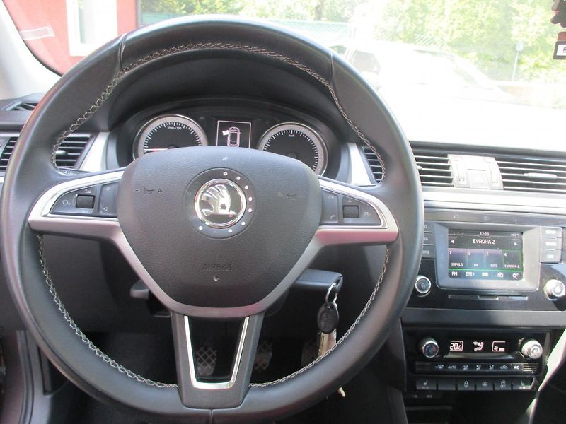 Škoda Rapid 1.6 TDi Edition - fotka 18 z 32
