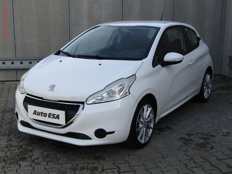 Peugeot 208 (2012) 1.2 VTi, AC, temp - fotka 3 z 17