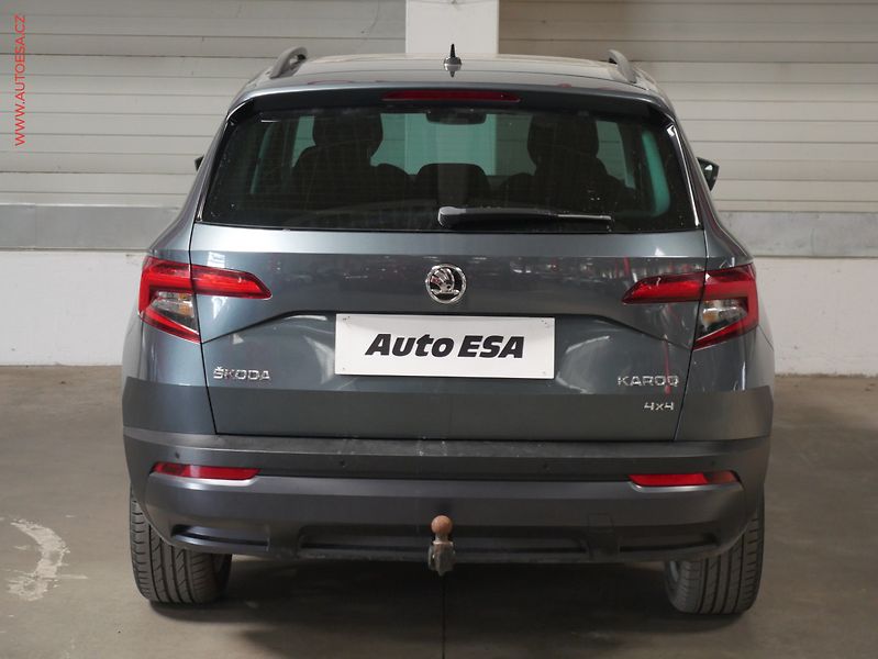 Škoda Karoq (2018) 2.0 TDi 4x4, Style, TZ, panor - fotka 5 z 17