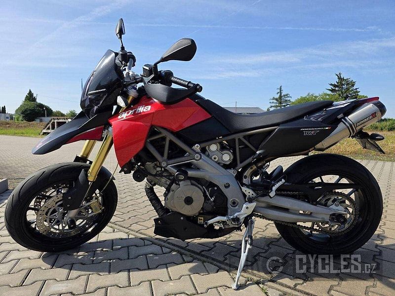 Aprilia Dorsoduro 750 (2010) - fotka 12 z 18