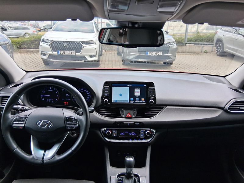 Hyundai i30 STYLE NAVI 1.4 T-GDi 103 kW - fotka 2 z 30