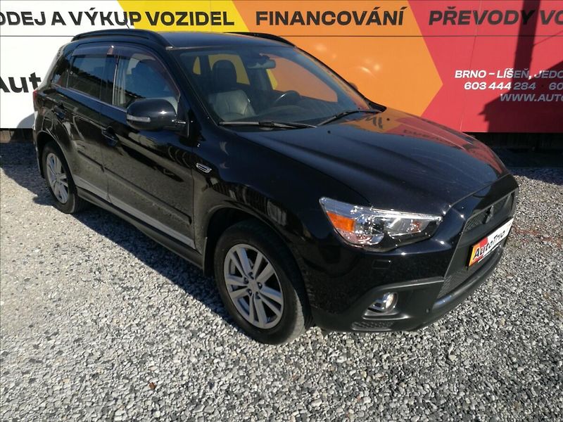 Mitsubishi ASX 1,8 DI-D 4x4 1.majitel Instyle - fotka 2 z 25