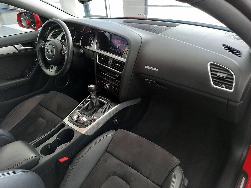 Audi A5 (2012) 2.0 TDI quattro (130kW/177k) - fotka 10 z 26