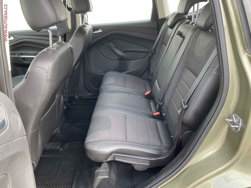 Ford Kuga (2013) 2.0 TDCi 4x4, Titanium, AT - fotka 10 z 19
