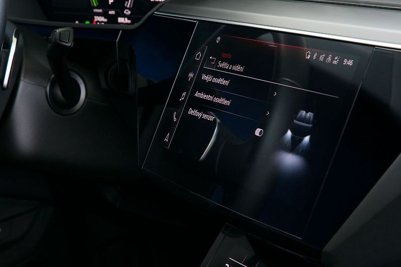 Audi e-tron 55 300kW NightV B&O HUD ZÁRUKA - fotka 35 z 46