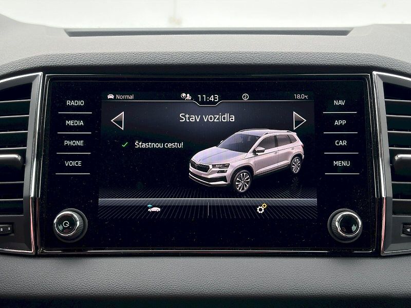 Škoda Karoq (2025) DSG 2.0 TDI / 110 kW / 4x4 / T - fotka 25 z 35