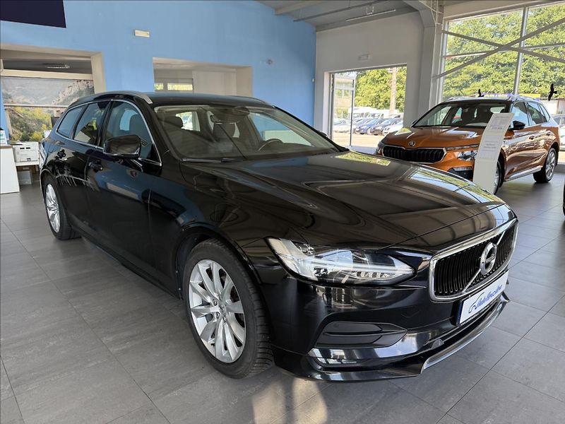 Volvo V90 2,0   140kW,D4,AWD,SERVISKA, - fotka 1 z 34