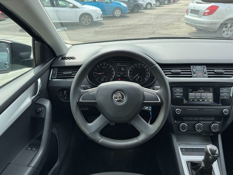 Škoda Octavia (2015) Ambition 1.6 TDI - fotka 15 z 30