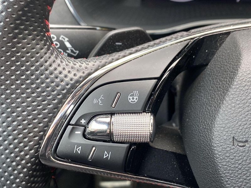 Škoda Octavia (2021) Combi 2.0 TDI DSG RS - fotka 25 z 39