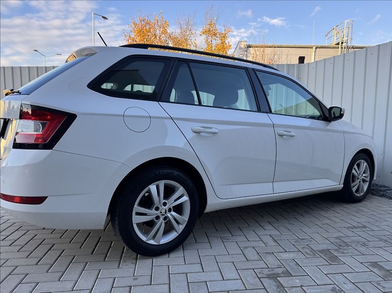 Škoda Fabia 1,0 TSI DPH tažné 1maj původČR - fotka 17 z 50