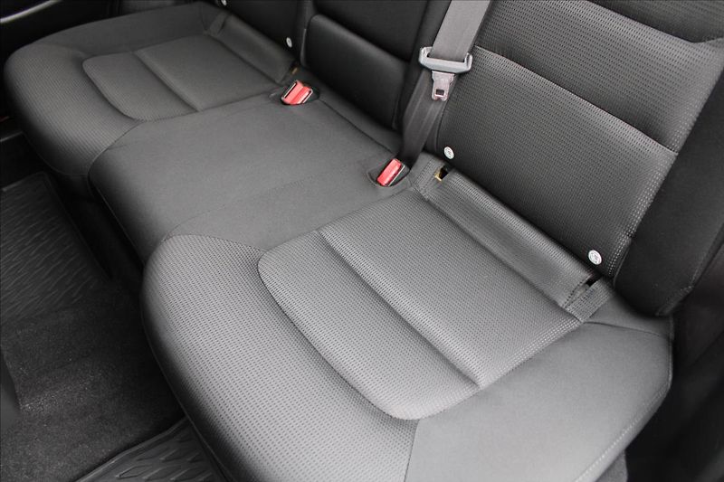 Mazda CX-5 2,5 i  1MAJ,A/T,4x4,REVOLUTION - fotka 29 z 39